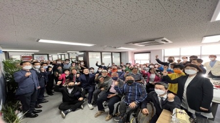 [크기변환]김민수 국민의힘 성남시장 예비후보의 선거캠프가 9일 해단식을 가졌다..jpg
