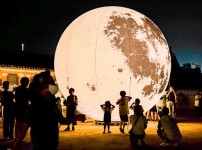 ‘한여름 밤의 8색 매력 축제’ 2023 수원 문화재 야행에 7만 5000여 명 찾았다(3).jpg