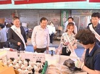하남시, 농협 ‘5월 전통시장 가는 날’ 행사 진행 (1).JPG