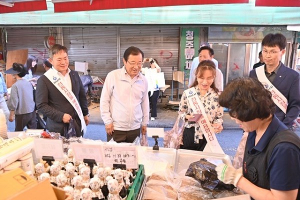 하남시, 농협 ‘5월 전통시장 가는 날’ 행사 진행 (1).JPG